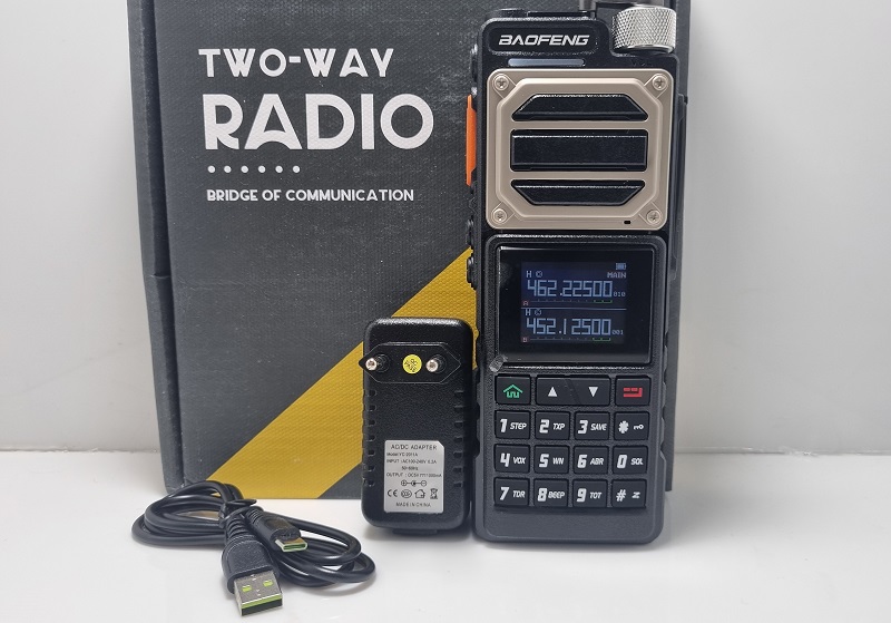 نمایندگی خرید فروش قیمت باتری باوفنگ UV-25